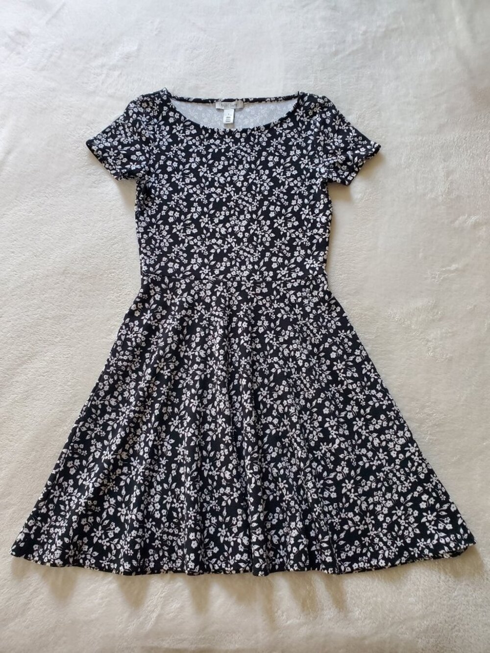 White House Black Market Floral Fit & Flare Dress Black White Size 0